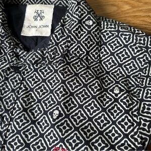 John John Brazil Men’s Button Shirt Small Navy Blue Skull Print Goth Grunge Punk